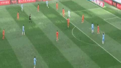 王钰栋及塞鸟表现优异，国脚在俱乐部出场时间不足引发热议